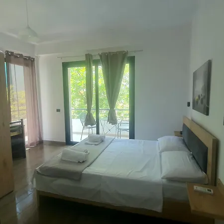 アパートホテル Lungomare Private Vlorë