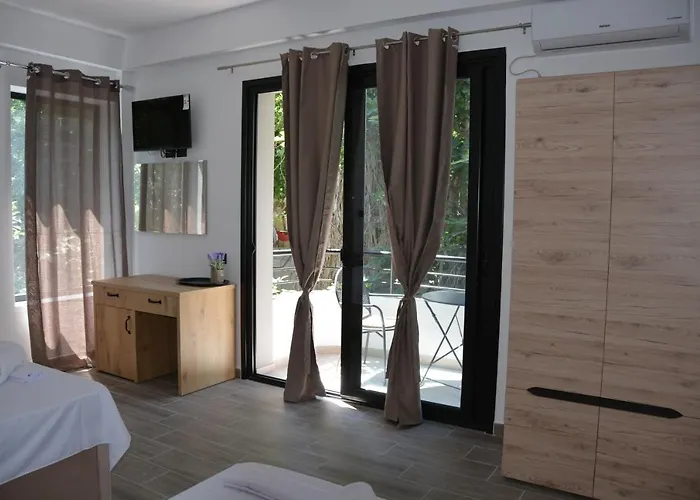 Lungomare Private Hotel apartamentowy 3*