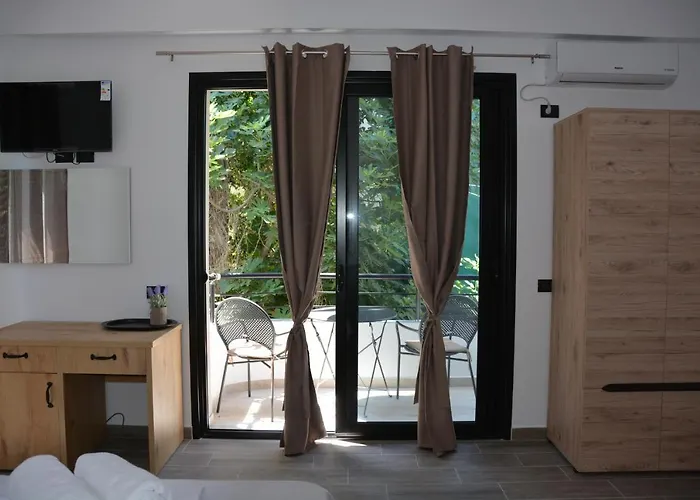 Lungomare Private 3* Vlorë