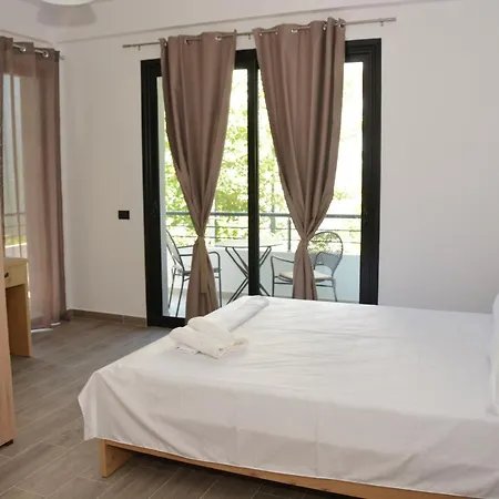 Aparthotel Lungomare Private