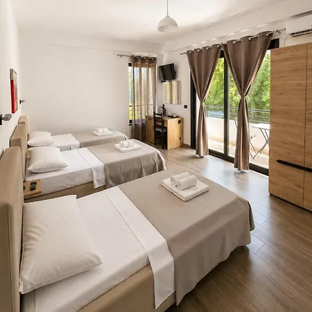 Aparthotel Lungomare Private