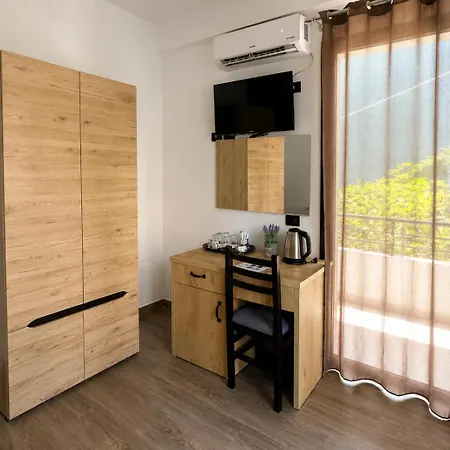Lungomare Private Aparthotel Vlorë